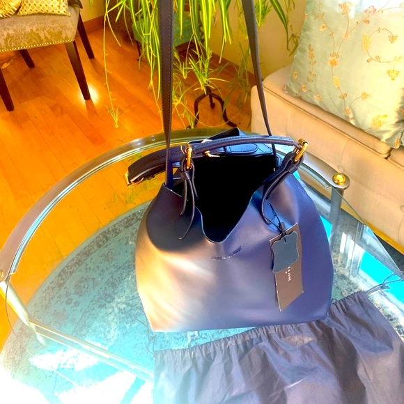 ✨Jessie & Jane” Blue Leather Bucket Handbag W/Detachable Strap & Dusk Bag - Picture 3 of 14